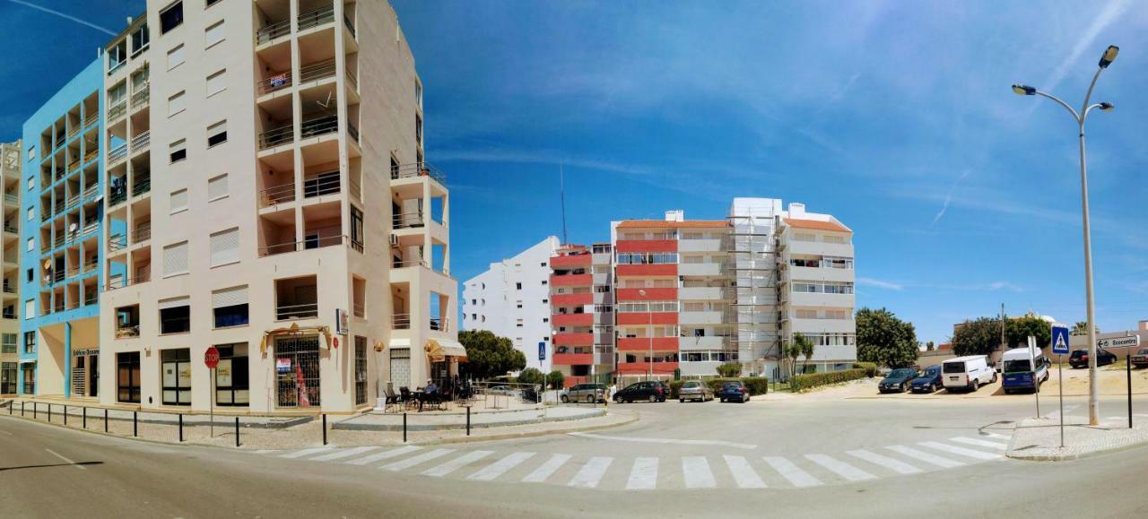 Musa Mar - In The Residential Area Quarteira